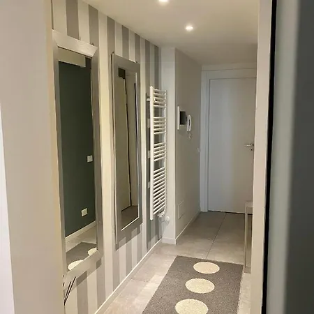 Fashion House Elvira 1 * Bergamo