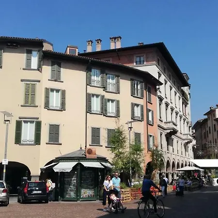Fashion House Elvira 1 Lägenhet Bergamo