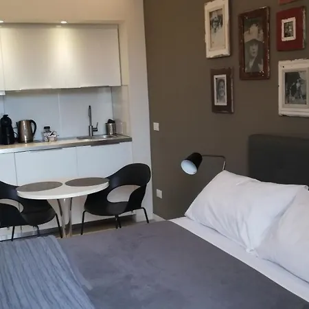 Fashion House Elvira 1